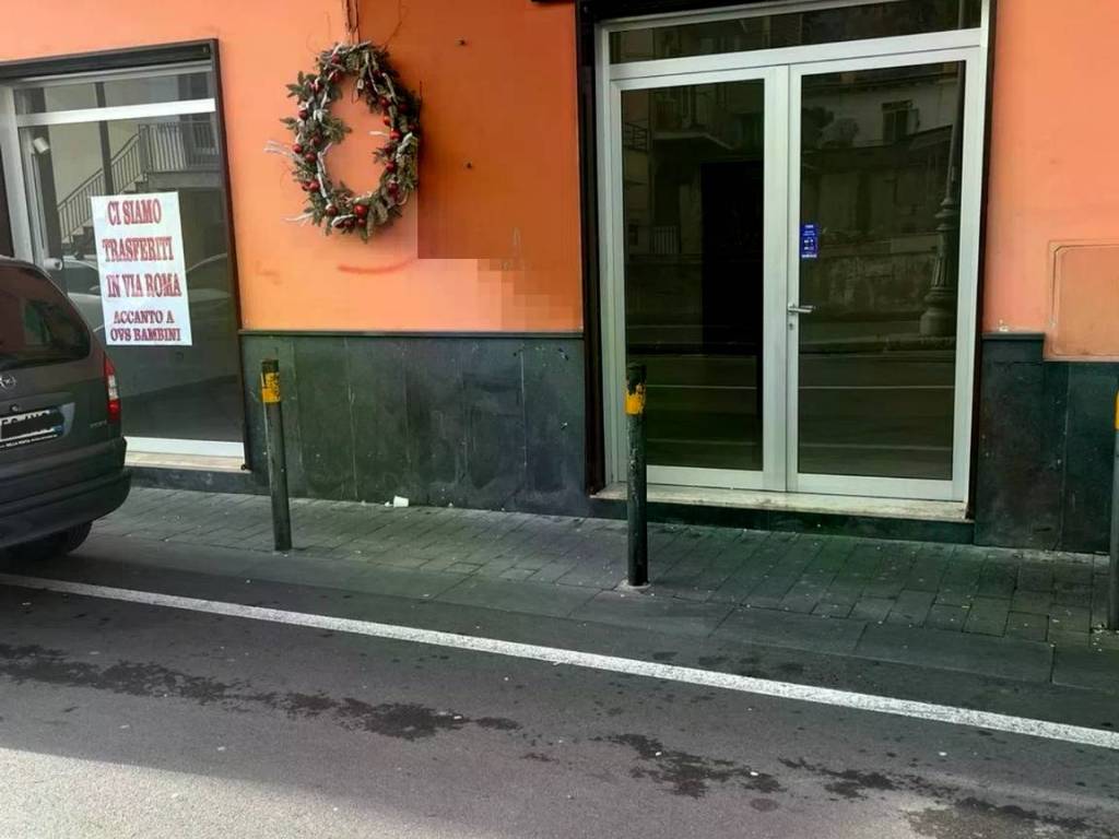 negozio in affitto a Sarno