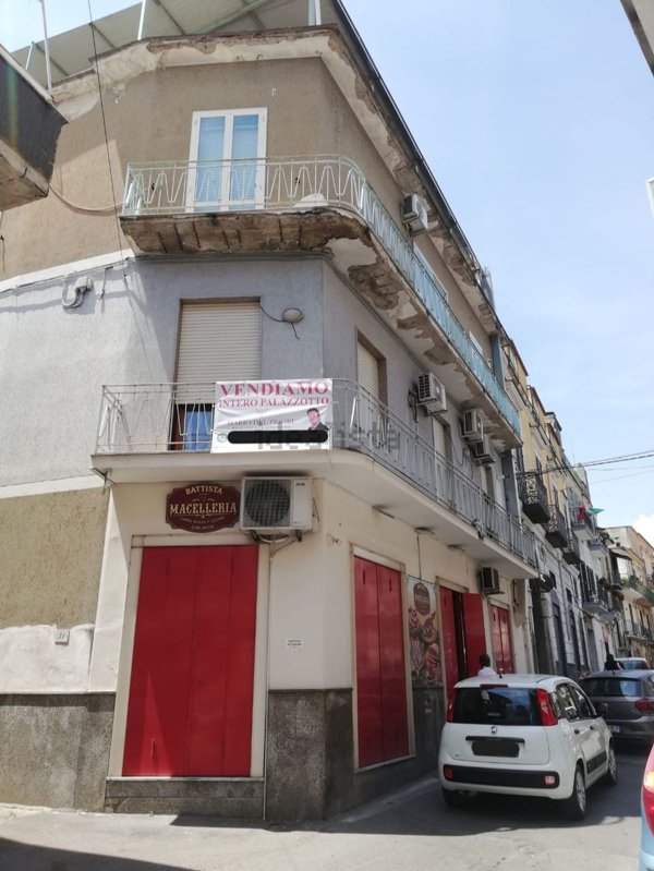 locale commerciale in affitto a Sarno