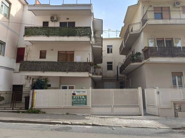 negozio in affitto a Sarno