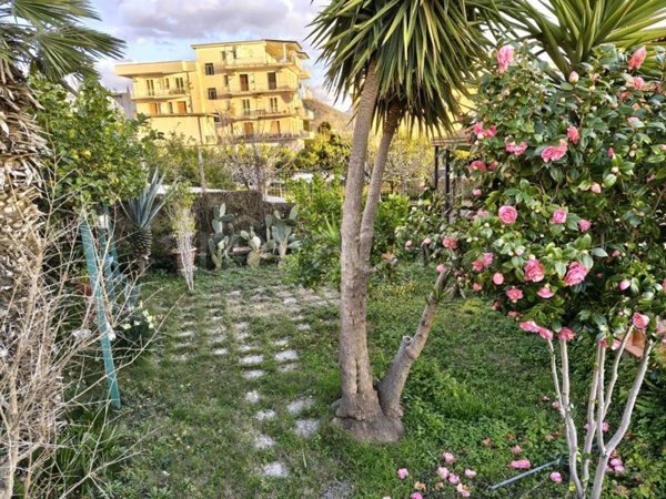 casa indipendente in affitto a Sarno