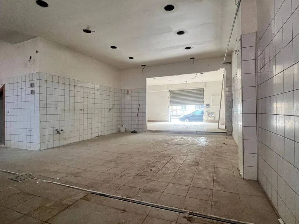 negozio in affitto a Scafati