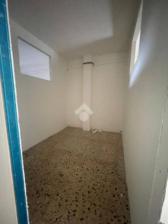 locale commerciale in affitto a Scafati