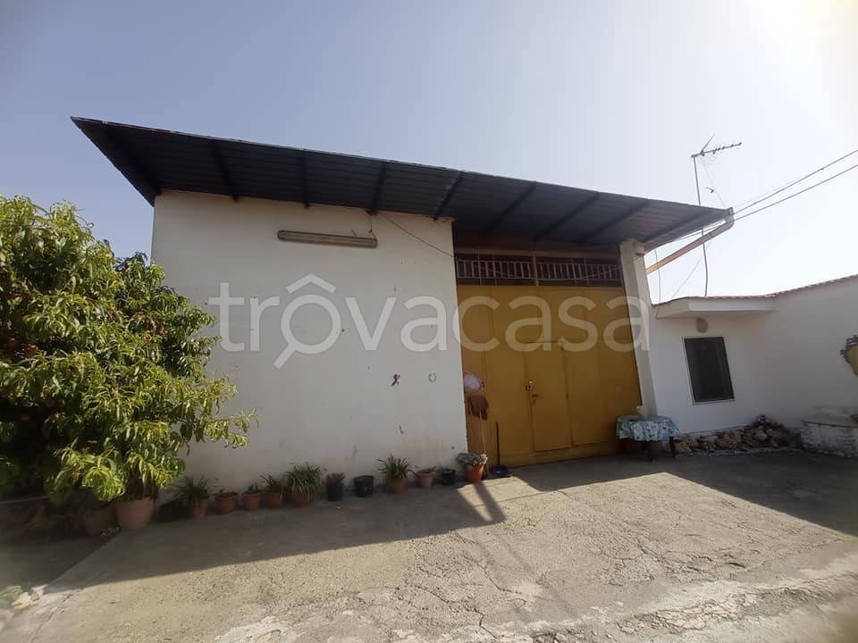 locale commerciale in affitto a Scafati in zona Berardinetti
