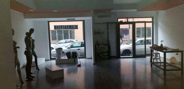 negozio in affitto a Vallo della Lucania