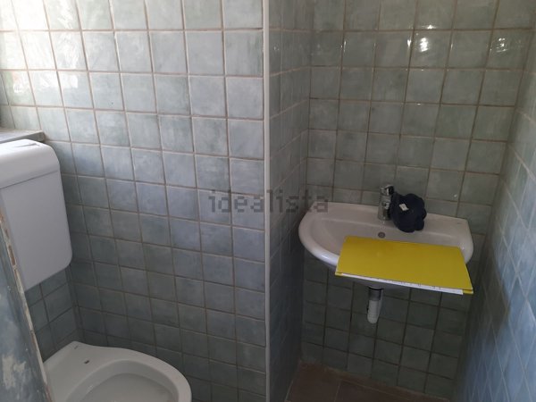 locale commerciale in affitto a Vallo della Lucania