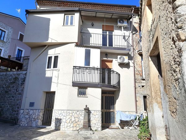 appartamento in affitto a Vallo della Lucania in zona Angellara