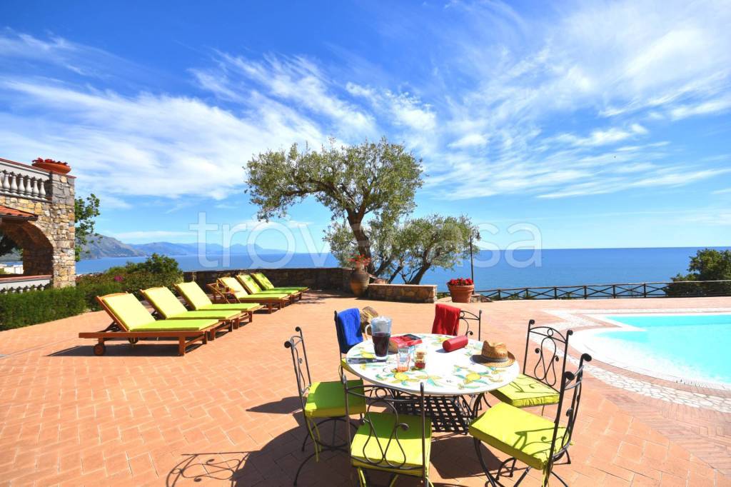 casa indipendente in affitto a Vibonati in zona Villammare