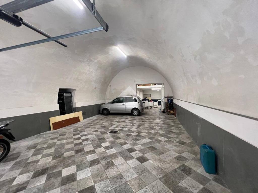 locale commerciale in affitto a Vietri sul Mare in zona Marina