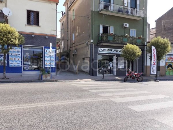 locale commerciale in affitto a Bellizzi