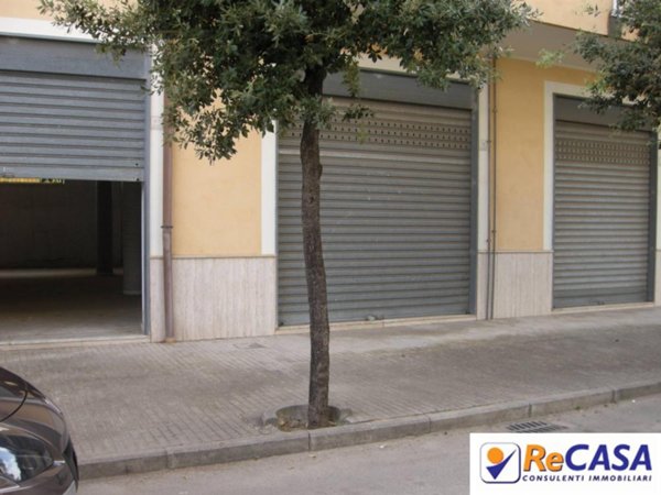 locale di sgombero in affitto a Bellizzi