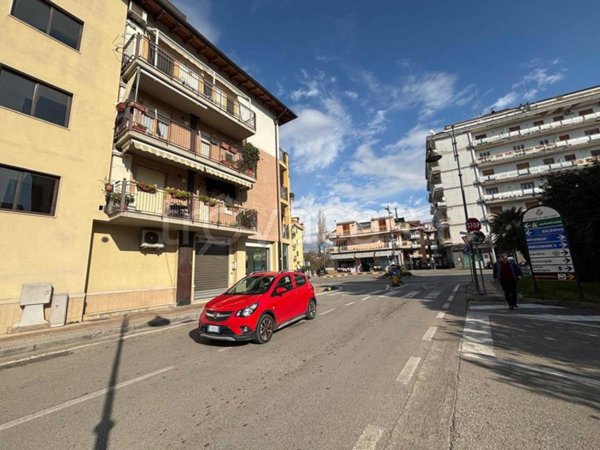 negozio in affitto a Bellizzi