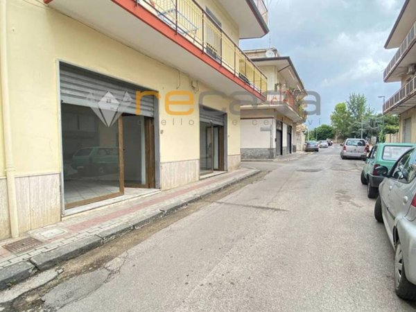 negozio in affitto a Bellizzi