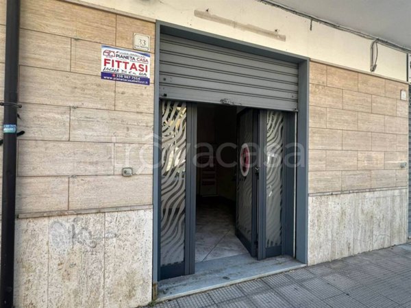 negozio in affitto a Bellizzi