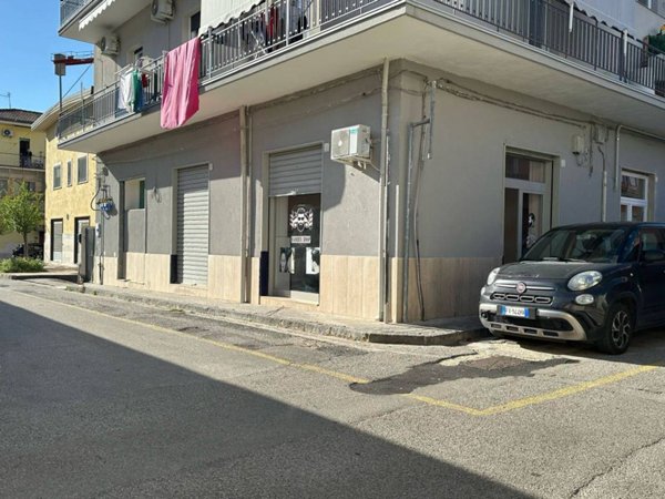 negozio in affitto a Bellizzi