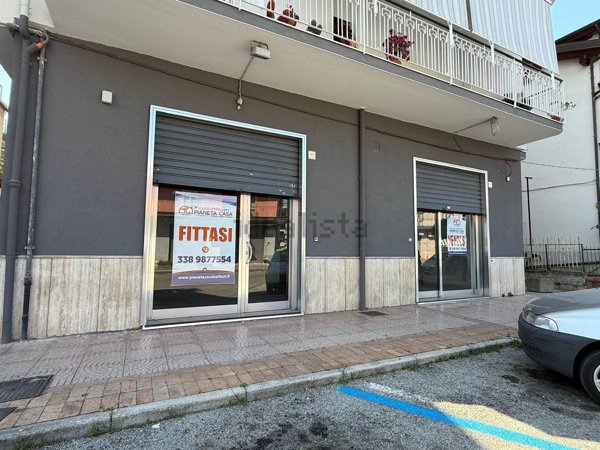 locale commerciale in affitto a Bellizzi