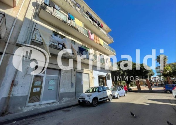 negozio in affitto a Bellizzi