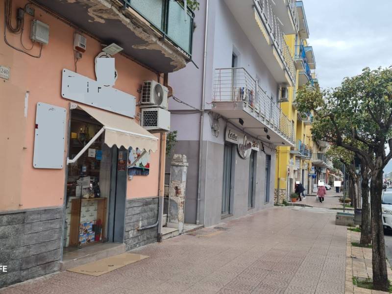 negozio in affitto a Bellizzi