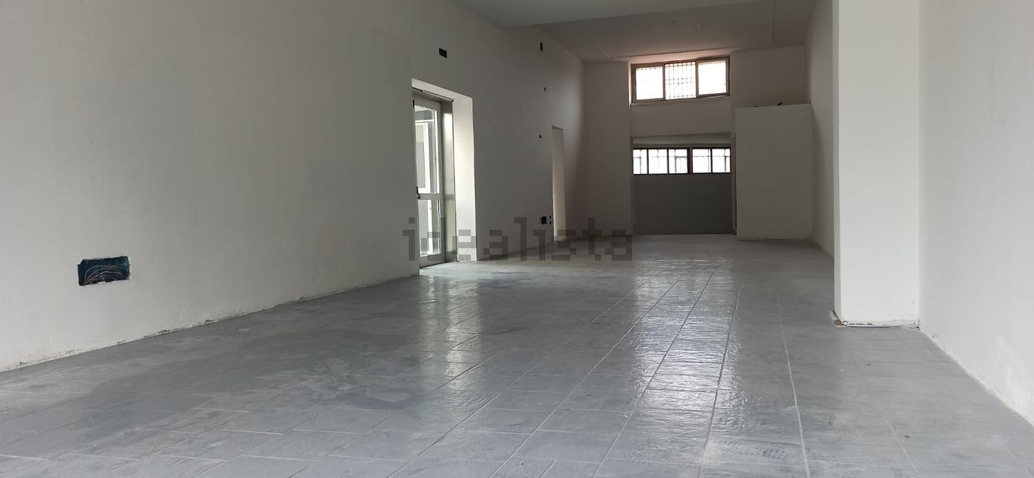 locale commerciale in affitto a Bellizzi