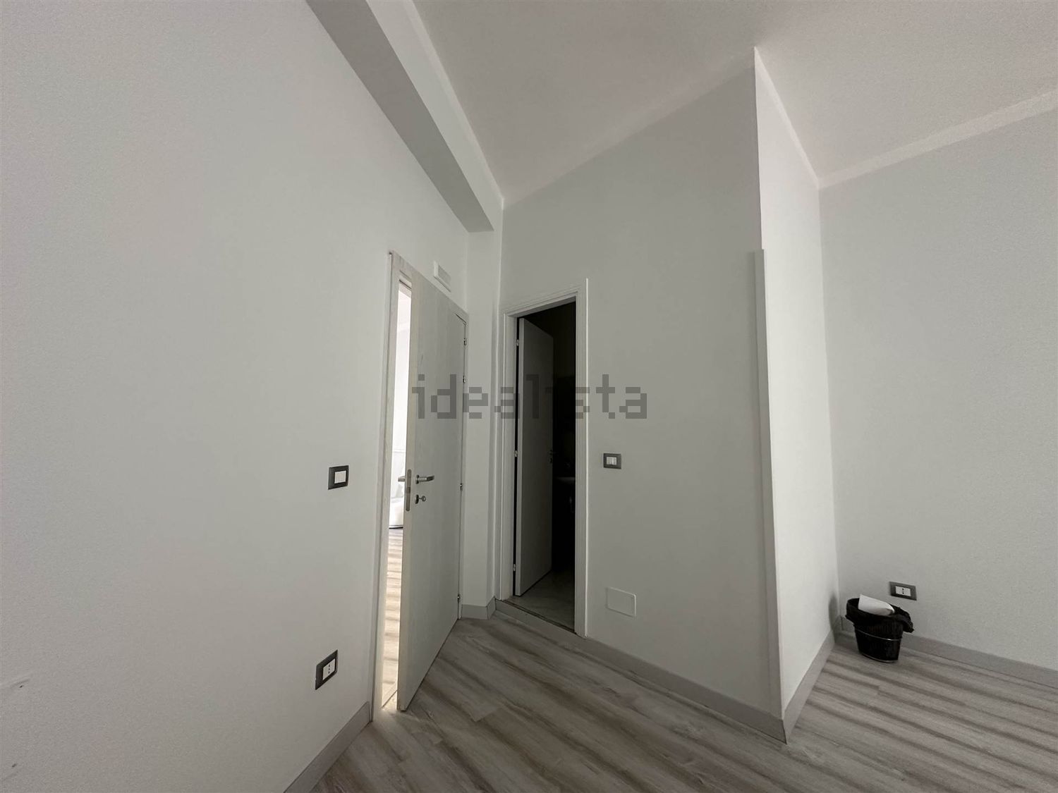 locale commerciale in affitto a Bellizzi