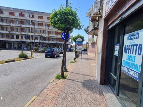 negozio in affitto a Bellizzi
