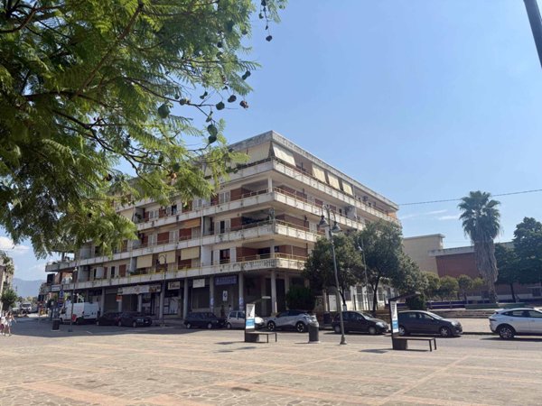 ufficio in affitto a Bellizzi in zona Bivio Pratole