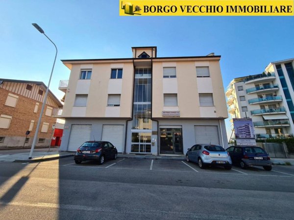 locale commerciale in affitto a Cuneo