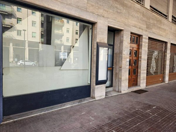 negozio in affitto a Cuneo