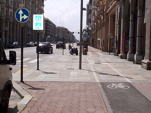 negozio in affitto a Cuneo in zona Centro Città