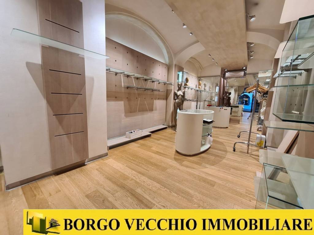 negozio in affitto a Cuneo in zona Centro Città