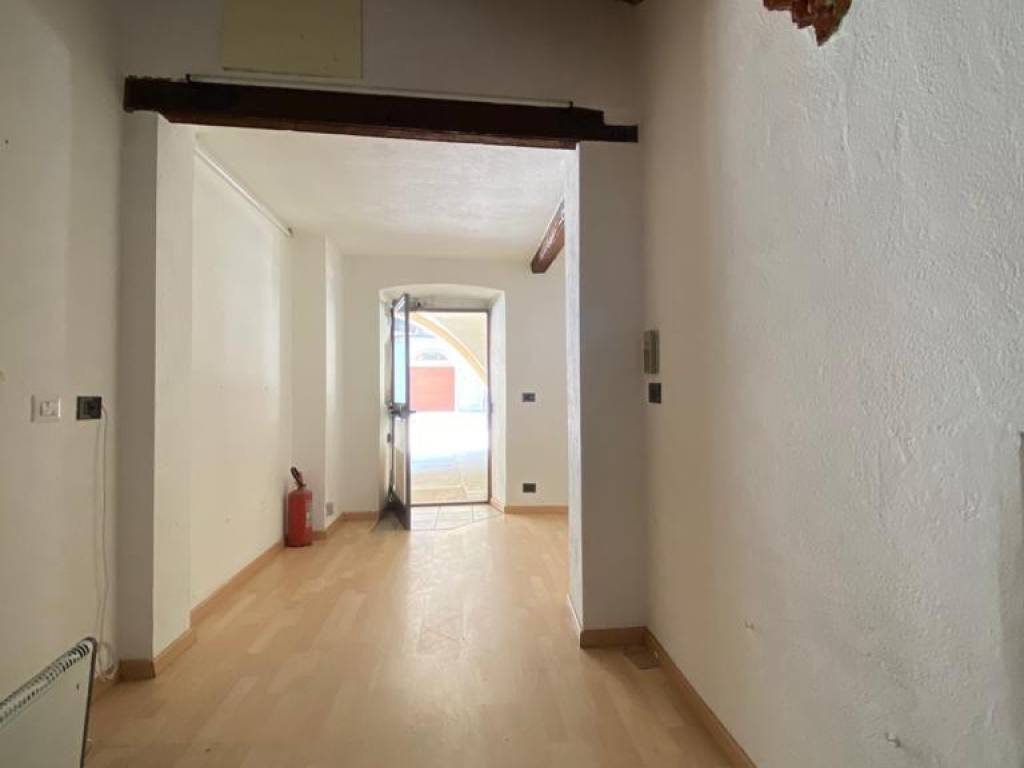 negozio in affitto a Cuneo in zona Centro Città