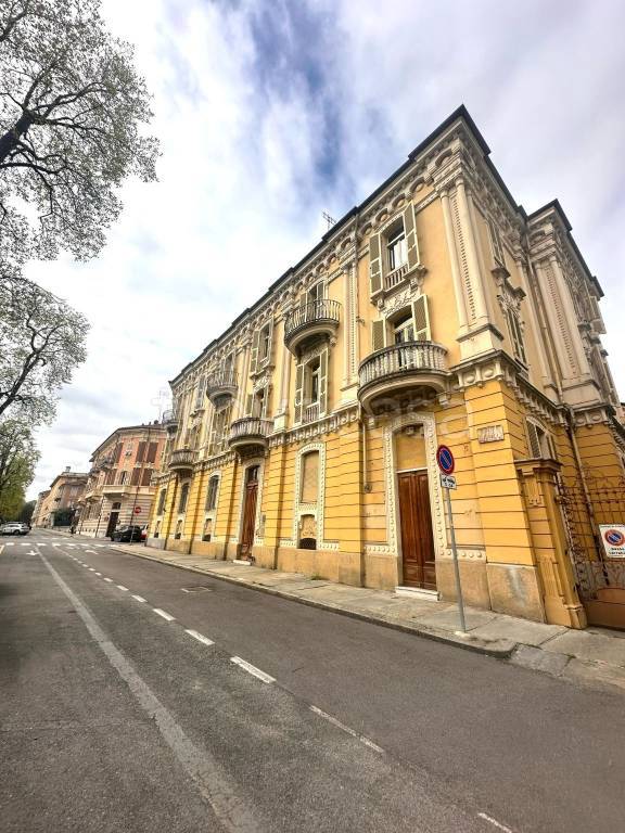 ufficio in affitto a Cuneo in zona Viale degli Angeli
