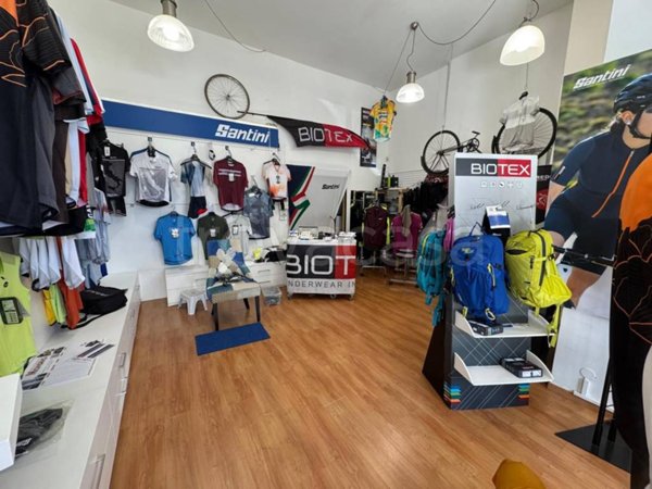 negozio in affitto a Cuneo in zona Centro Città