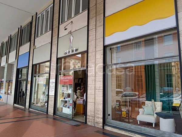 negozio in affitto a Cuneo