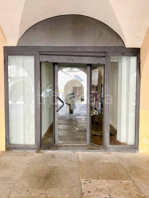 negozio in affitto a Cuneo in zona Centro Città
