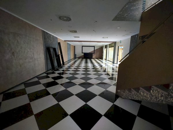 locale commerciale in affitto a Cuneo in zona Piazza Boves