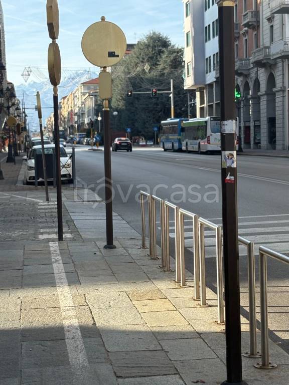 negozio in affitto a Cuneo in zona Centro Città