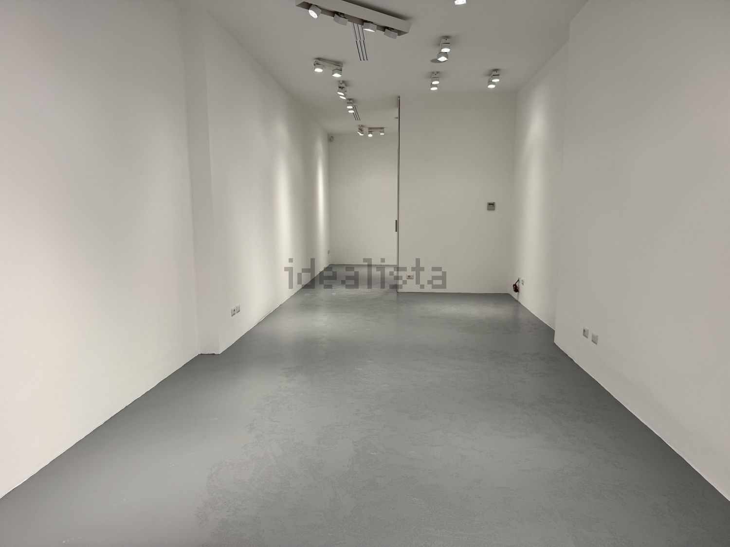 negozio in affitto a Cuneo in zona Centro Città