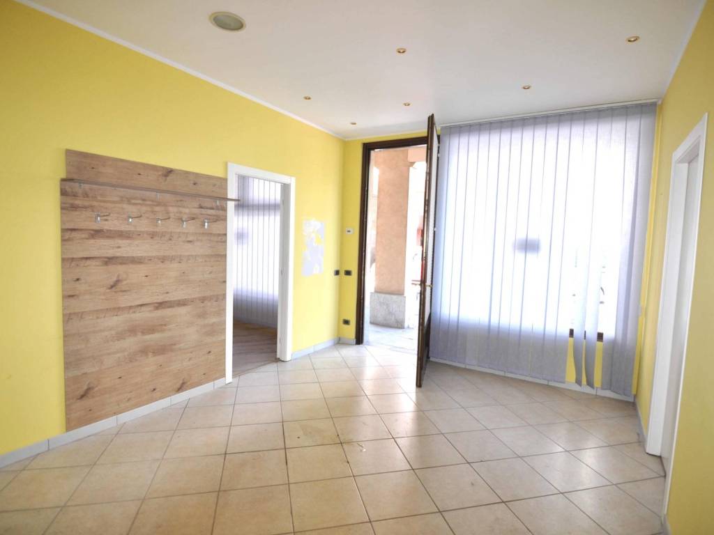 negozio in affitto a Cuneo in zona Centro Città