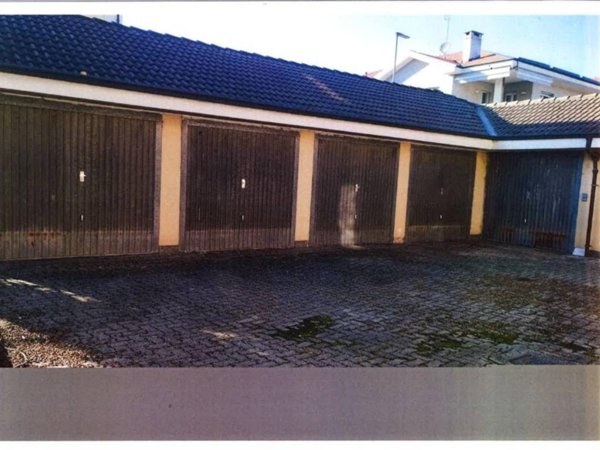 locale commerciale in affitto a Fossano