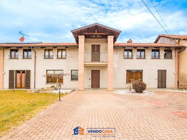 casa indipendente in vendita a Genola