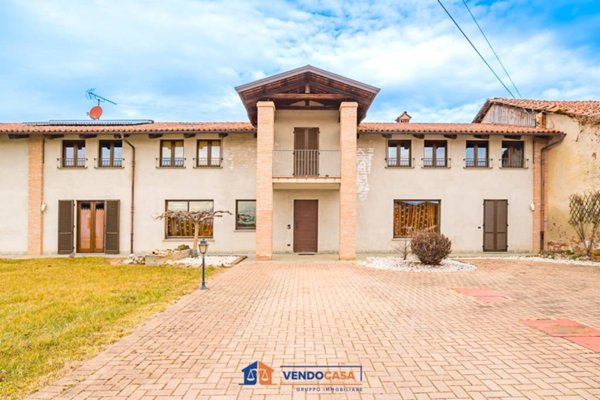 casa indipendente in vendita a Genola