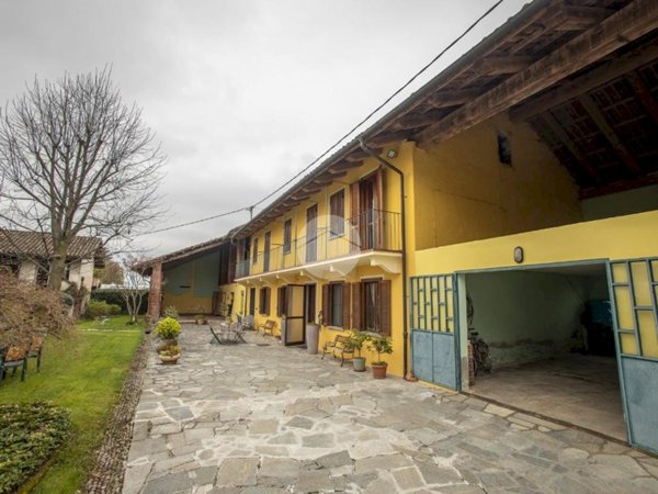 casa indipendente in vendita a Genola