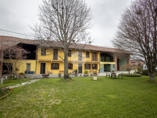 casa indipendente in vendita a Genola