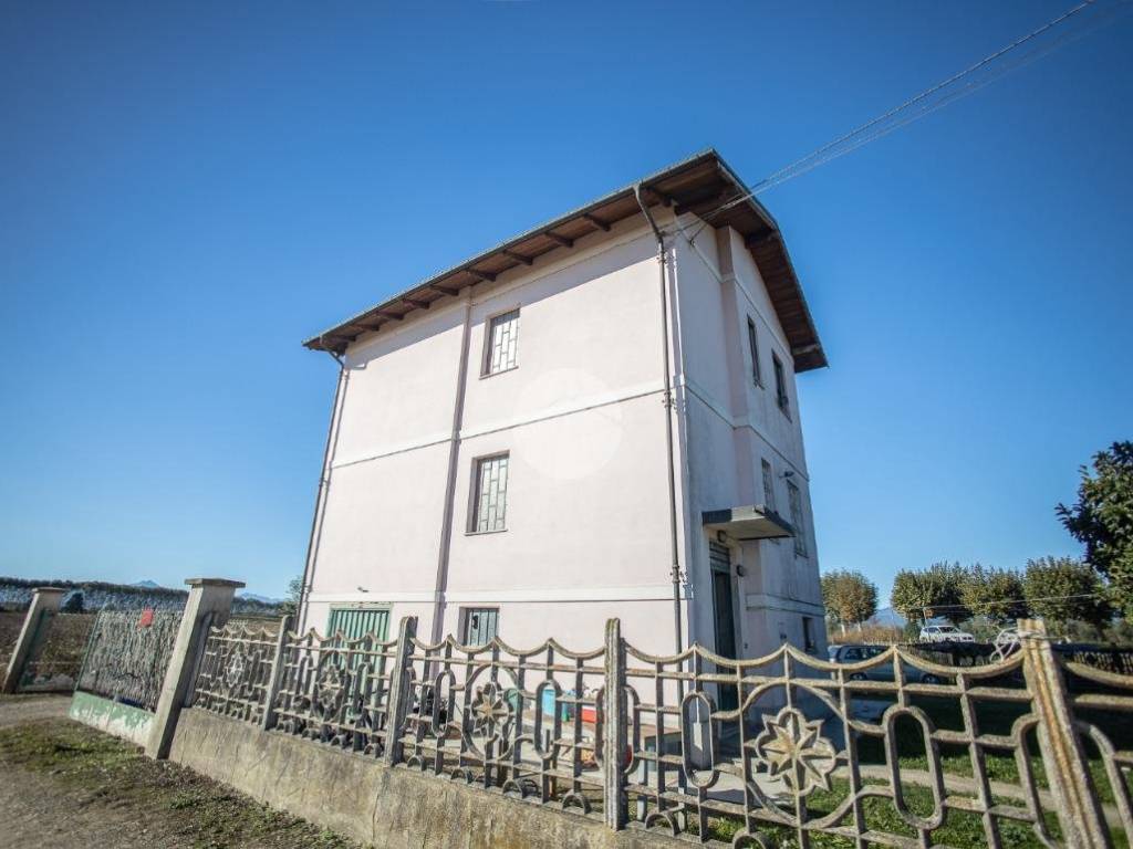 appartamento in vendita a Genola