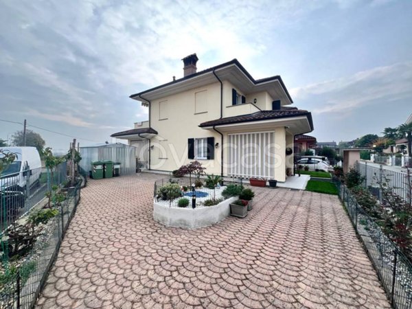 casa indipendente in vendita a Genola