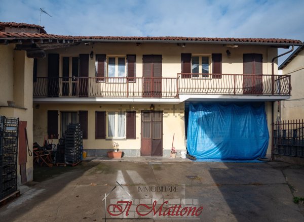 pentavano in vendita a Genola