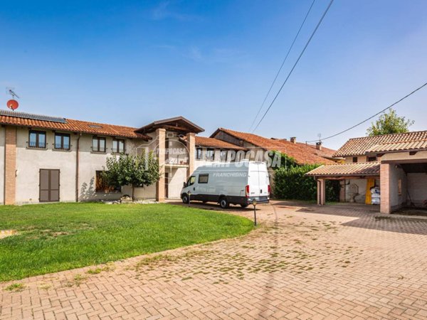 casa indipendente in vendita a Genola