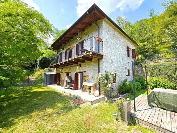 casa indipendente in vendita a Gorzegno