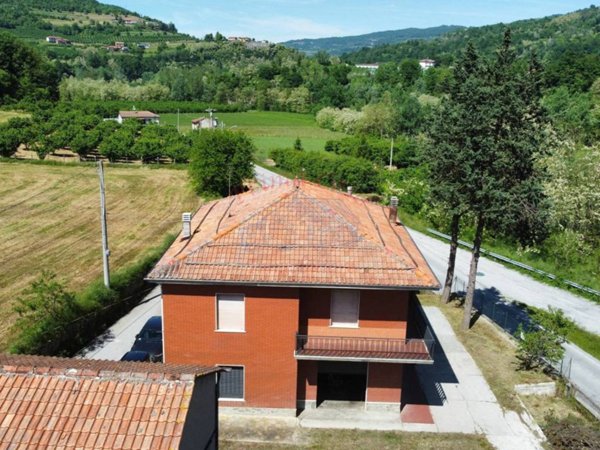 casa indipendente in vendita a Gorzegno