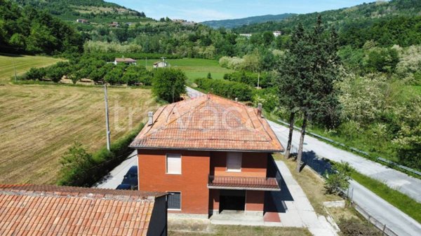 casa indipendente in vendita a Gorzegno